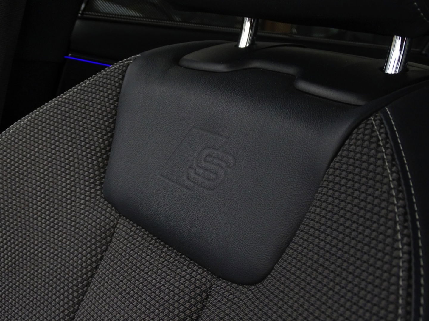 Audi A4 Avant 1.4 TFSI 150PK automaat. S-line S / S virtual dashboard / *NAP*