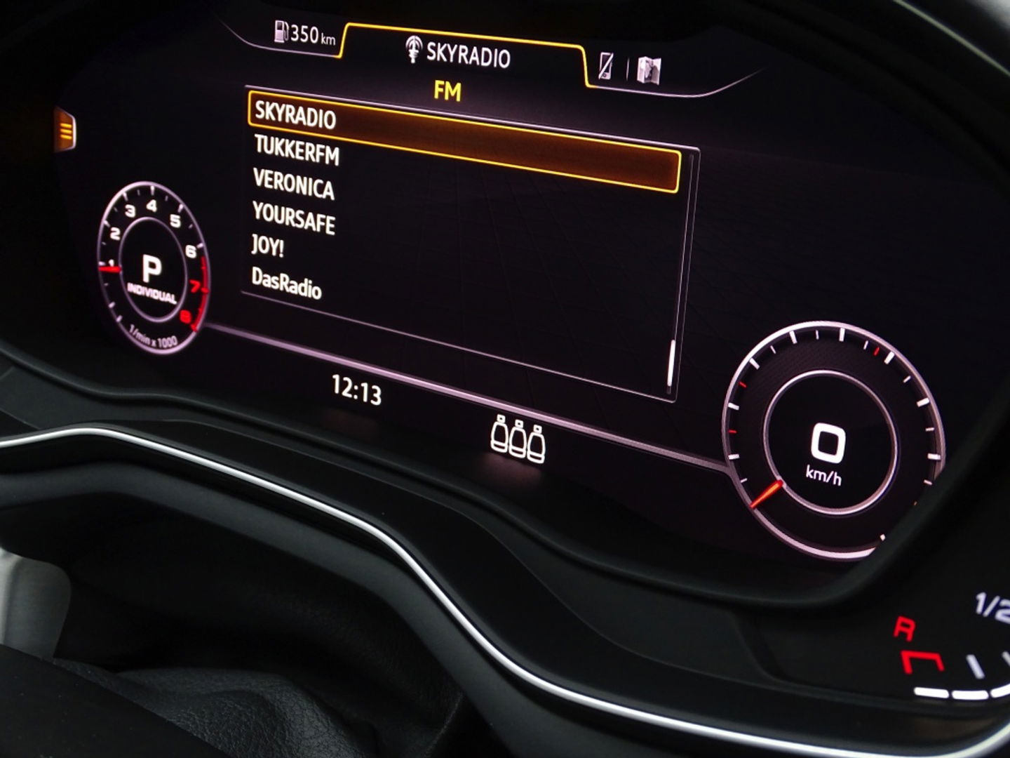 Audi A4 Avant 1.4 TFSI 150PK automaat. S-line S / S virtual dashboard / *NAP*