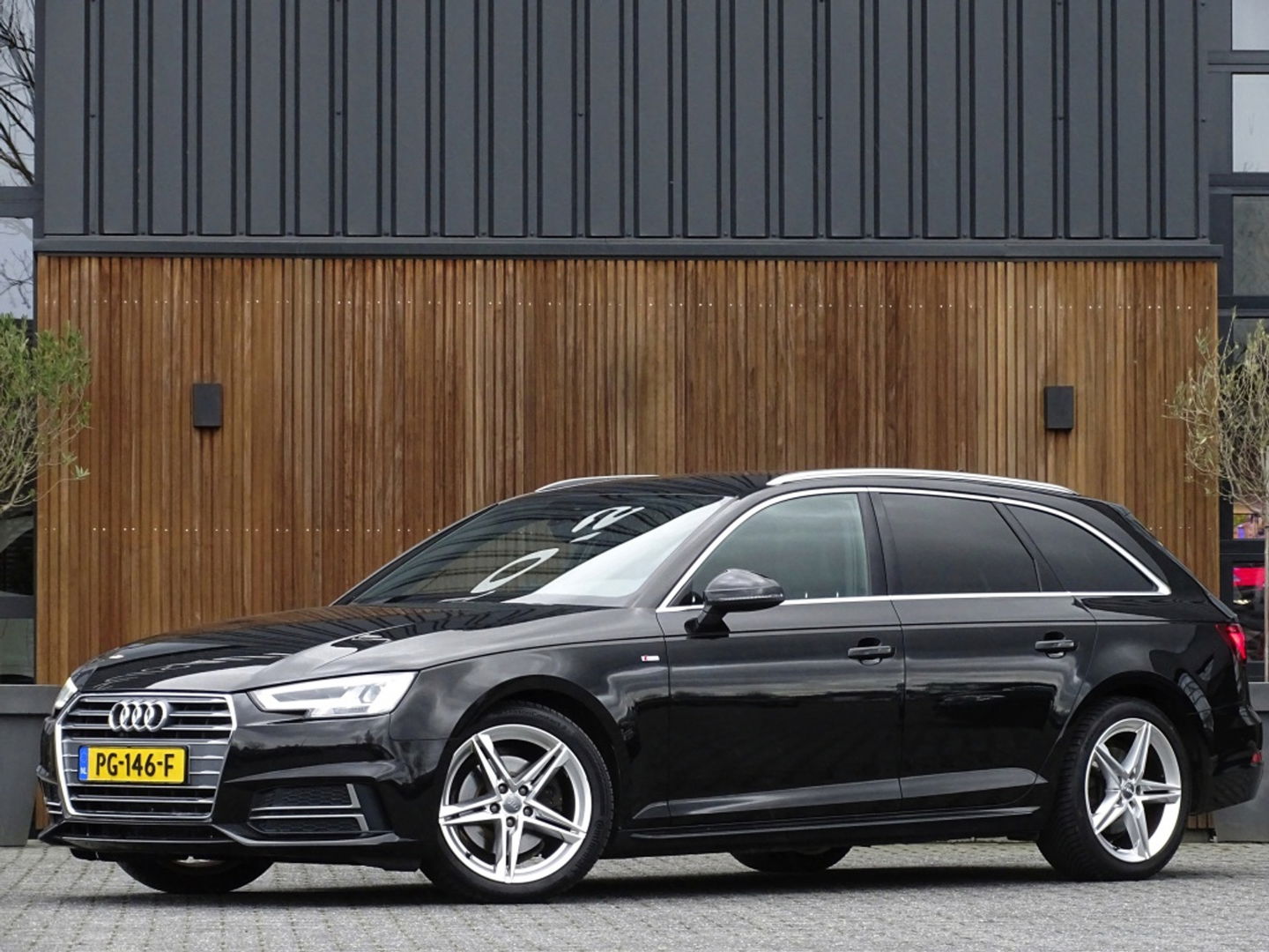 Audi A4 Avant 1.4 TFSI 150PK automaat. S-line S / S virtual dashboard / *NAP*