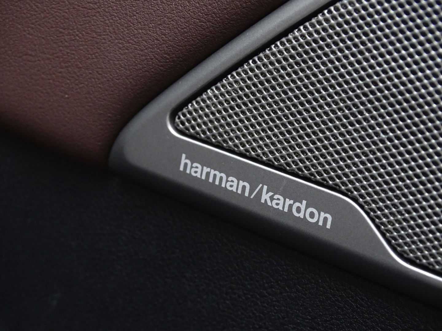 BMW 5 Serie 530e 292PK M-Sport / M- Individual / alcantara / 360° / Laser