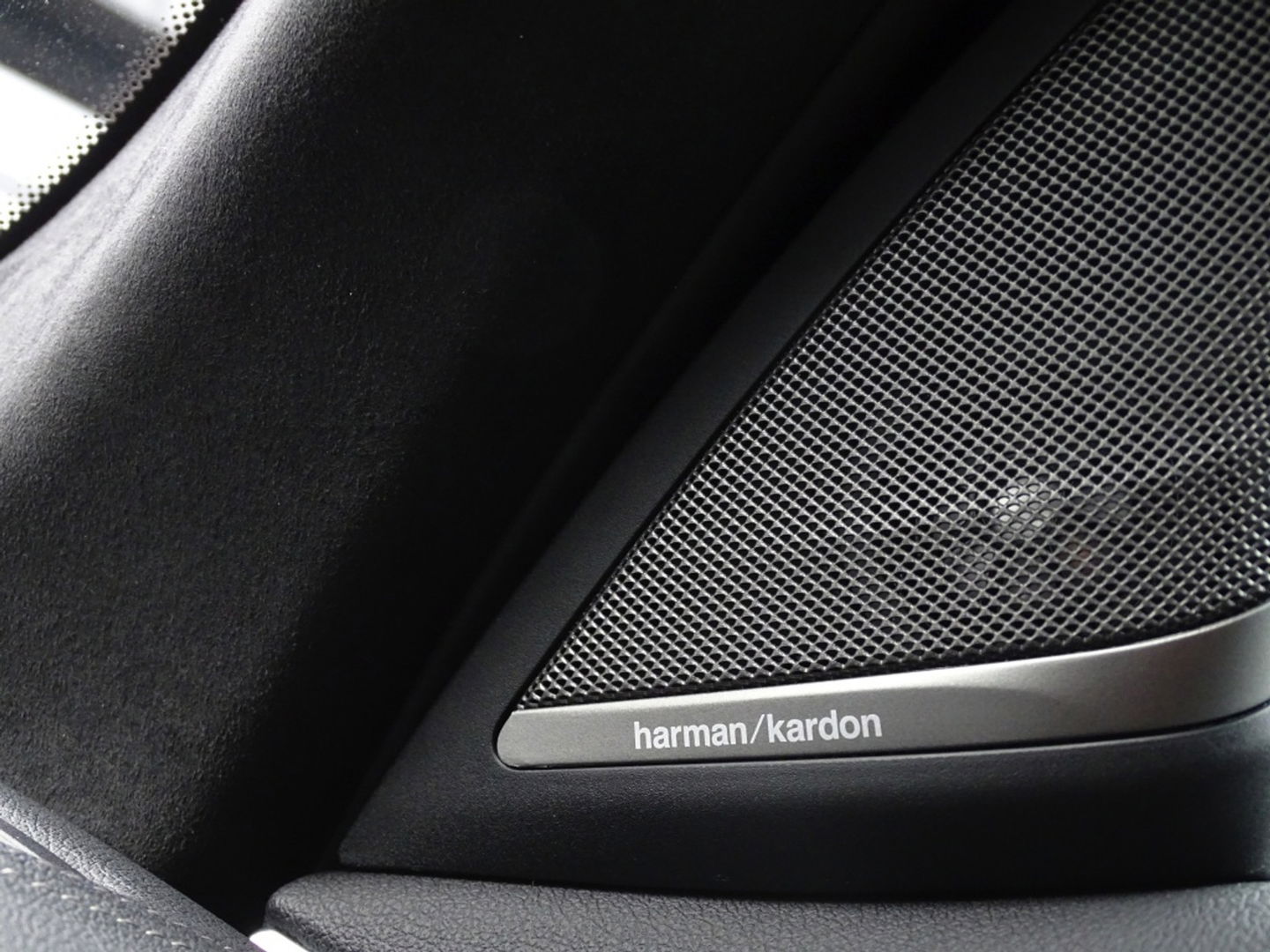 BMW 5 Serie 530e 292PK M-Sport / M- Individual / alcantara / 360° / Laser