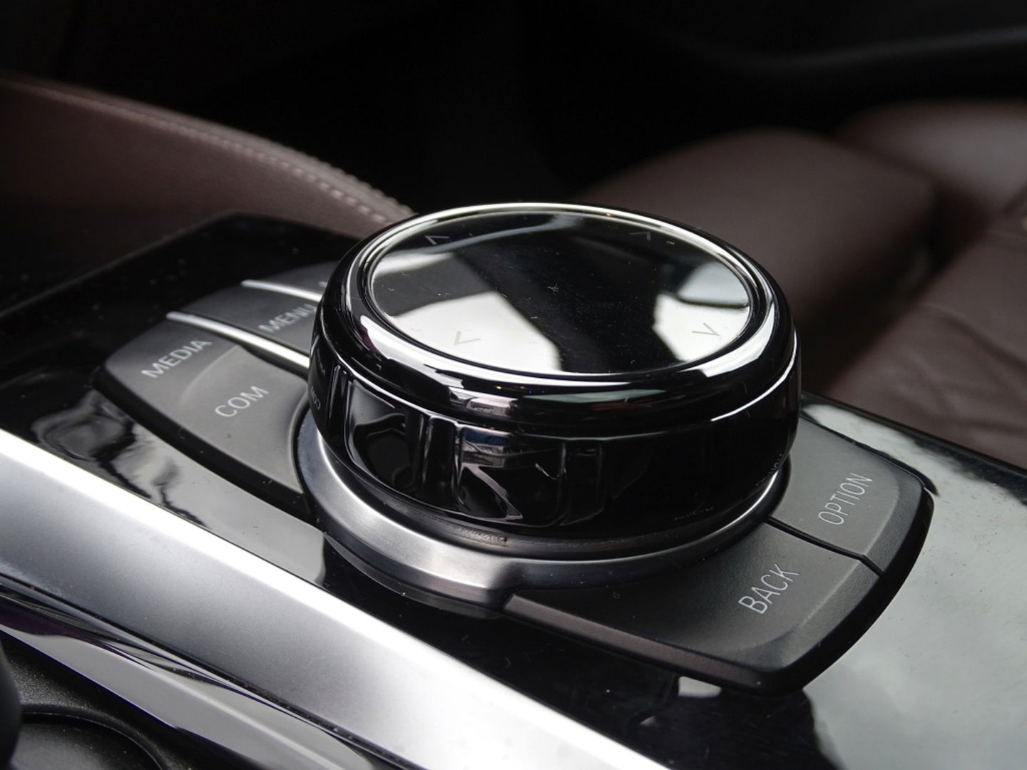 BMW 5 Serie 530e 292PK M-Sport / M- Individual / alcantara / 360° / Laser