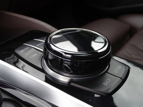 BMW 5 Serie 530e 292PK M-Sport / M- Individual / alcantara / 360° / Laser