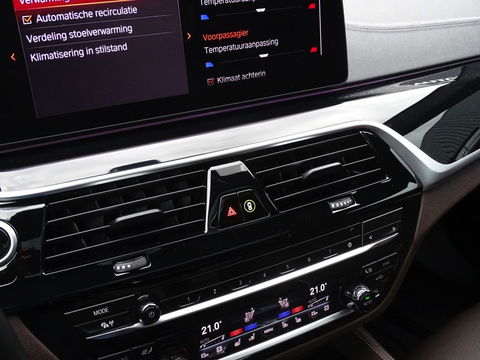 BMW 5 Serie 530e 292PK M-Sport / M- Individual / alcantara / 360° / Laser