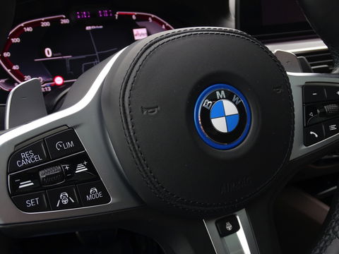 BMW 5 Serie 530e 292PK M-Sport / M- Individual / alcantara / 360° / Laser