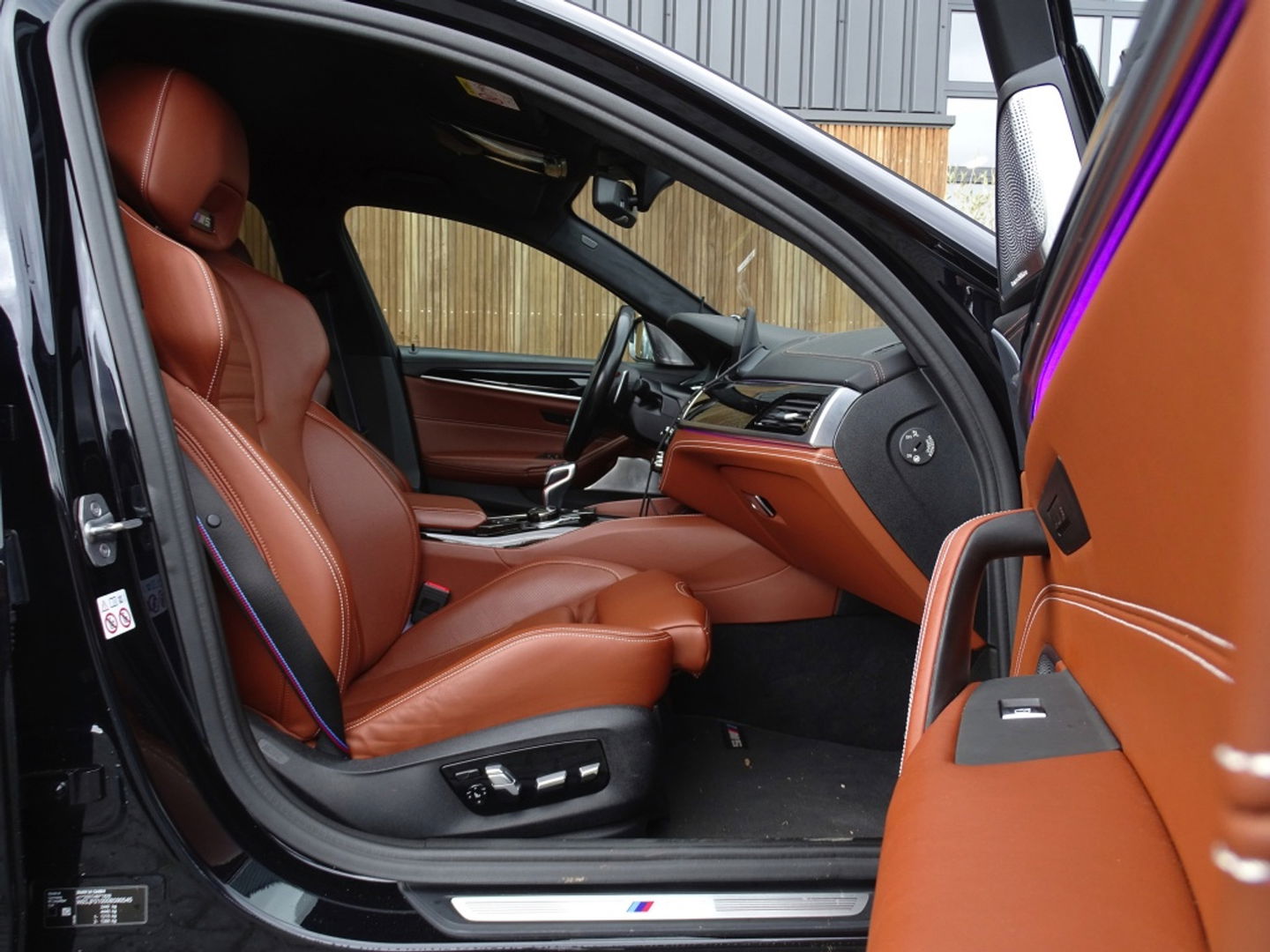 BMW 5 Serie M5 Competition V8 627PK / CARBON / Individual / Laser / 360°