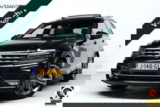 Volkswagen Tiguan - 1.5 TSI ACT R Line Automaat | Pano-dak | CarPlay | Virtual | Stoelverwarming | Acc | Camera | Trekhaak | Pdc |