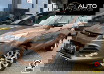 Ford Kuga - 1.5 Titanium Plus 150PK | Trekhaak | 2000KG Trekgewicht | NIEUW APK | Stoelverwarming | Voorruitverwarming | Parkeersensoren Voor en Achter | Navigatie | Cruise Control |