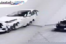 Toyota Yaris - 1.5 Hybrid Dynamic NAP 1e eigenaar camera lane-assist stuurbediening Navigatie DAB climate-controle bleutooth botsbeveiliging electrisch-pakket