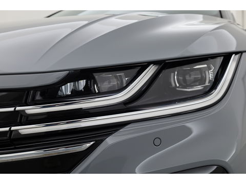 Volkswagen Arteon Shooting Brake 1.4 TSI eHybrid R-Line Business+ | Pano | HUD | 360cam | Massage | Elek. Trekhaak | Stoel- Stuurverw. | Adapt. Cruise