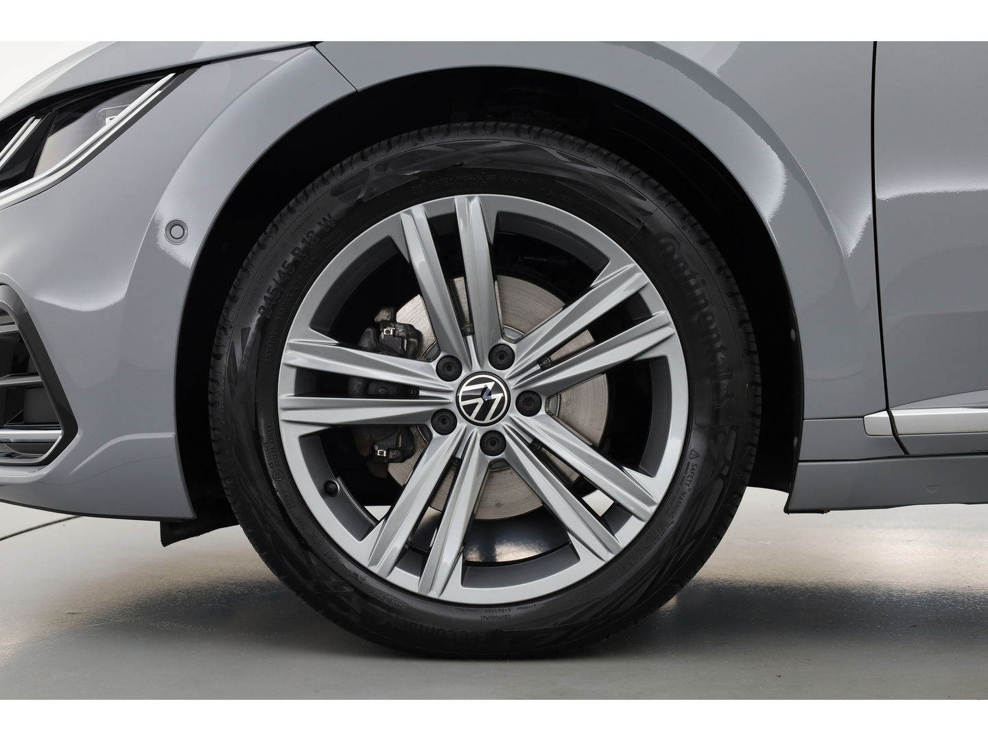 Volkswagen Arteon Shooting Brake 1.4 TSI eHybrid R-Line Business+ | Pano | HUD | 360cam | Massage | Elek. Trekhaak | Stoel- Stuurverw. | Adapt. Cruise