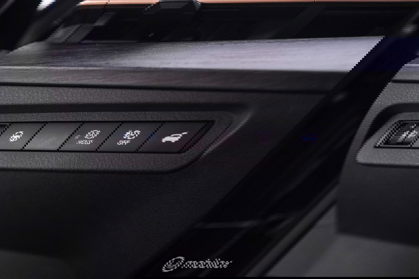 Nissan ARIYA Advance 66 kWh | 360 camera | navigatie | Halfleder | NAP NL auto | Rijklaarprijs | stoelverwarming |