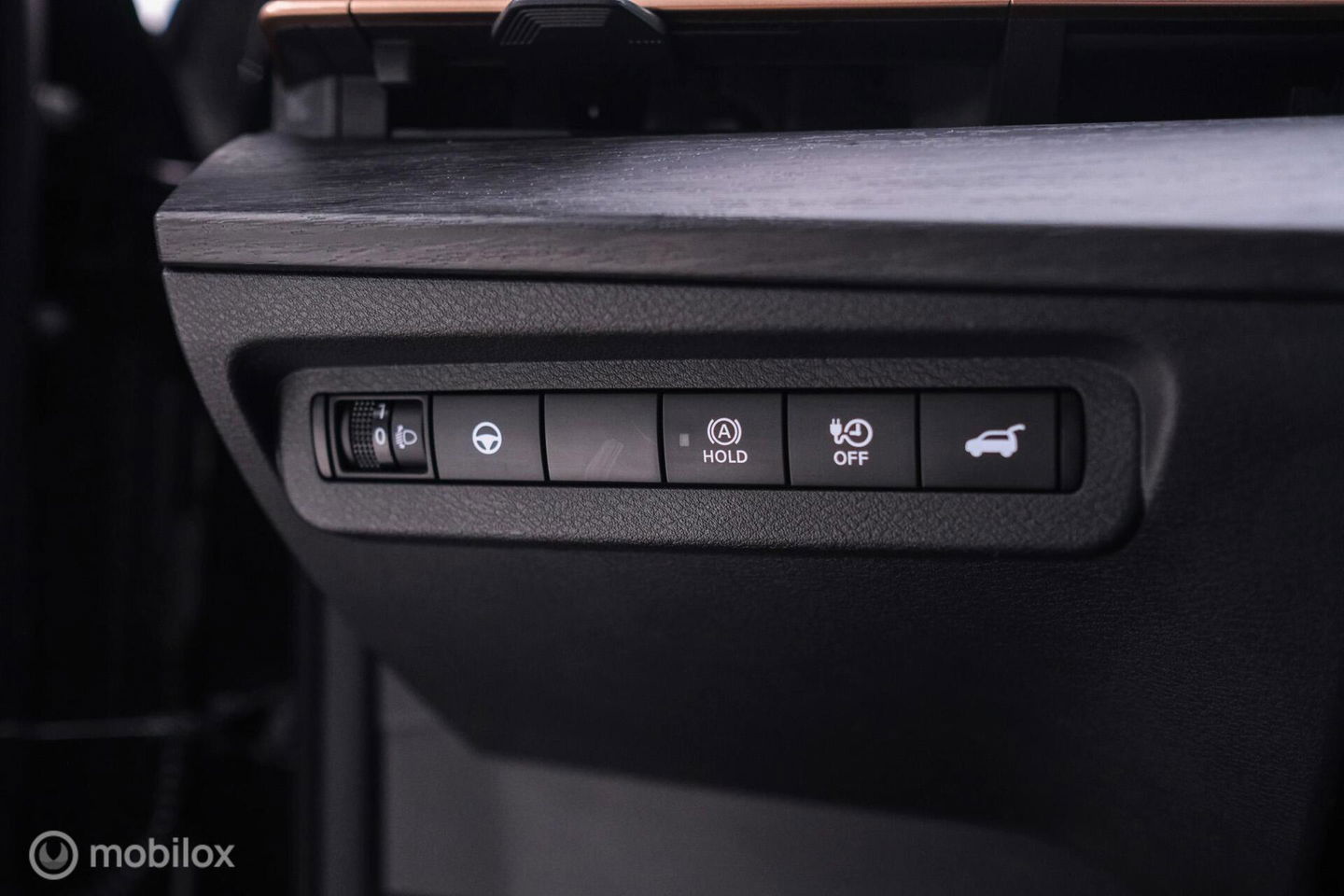 Nissan ARIYA Advance 66 kWh | 360 camera | navigatie | Halfleder | NAP NL auto | Rijklaarprijs | stoelverwarming |