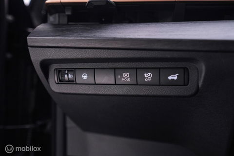 Nissan ARIYA Advance 66 kWh | 360 camera | navigatie | Halfleder | NAP NL auto | Rijklaarprijs | stoelverwarming |