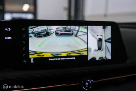 Nissan ARIYA Advance 66 kWh | 360 camera | navigatie | Halfleder | NAP NL auto | Rijklaarprijs | stoelverwarming |