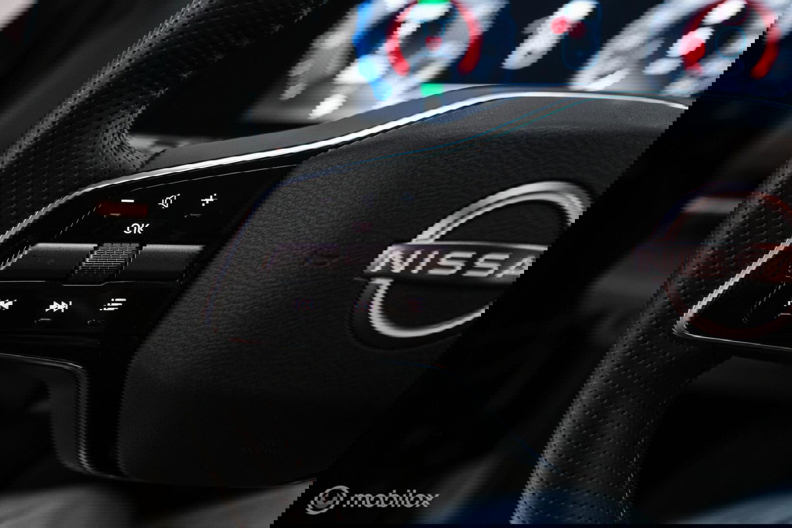 Nissan ARIYA Advance 66 kWh | 360 camera | navigatie | Halfleder | NAP NL auto | Rijklaarprijs | stoelverwarming |