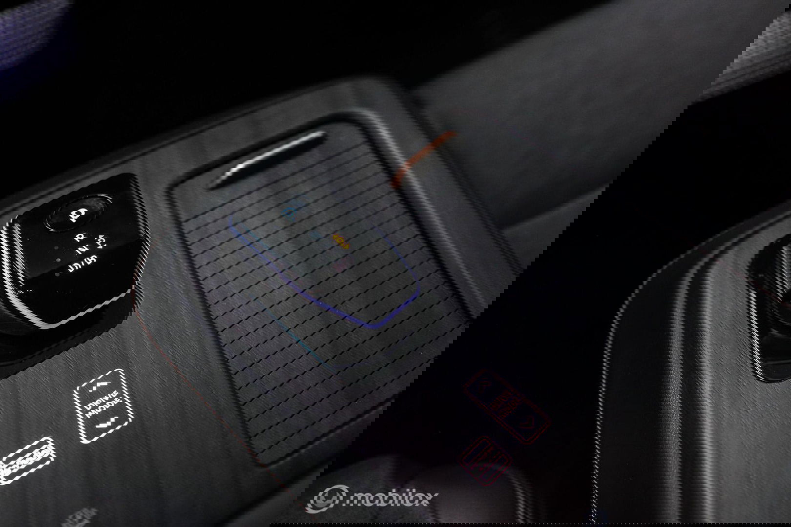 Nissan ARIYA Advance 66 kWh | 360 camera | navigatie | Halfleder | NAP NL auto | Rijklaarprijs | stoelverwarming |