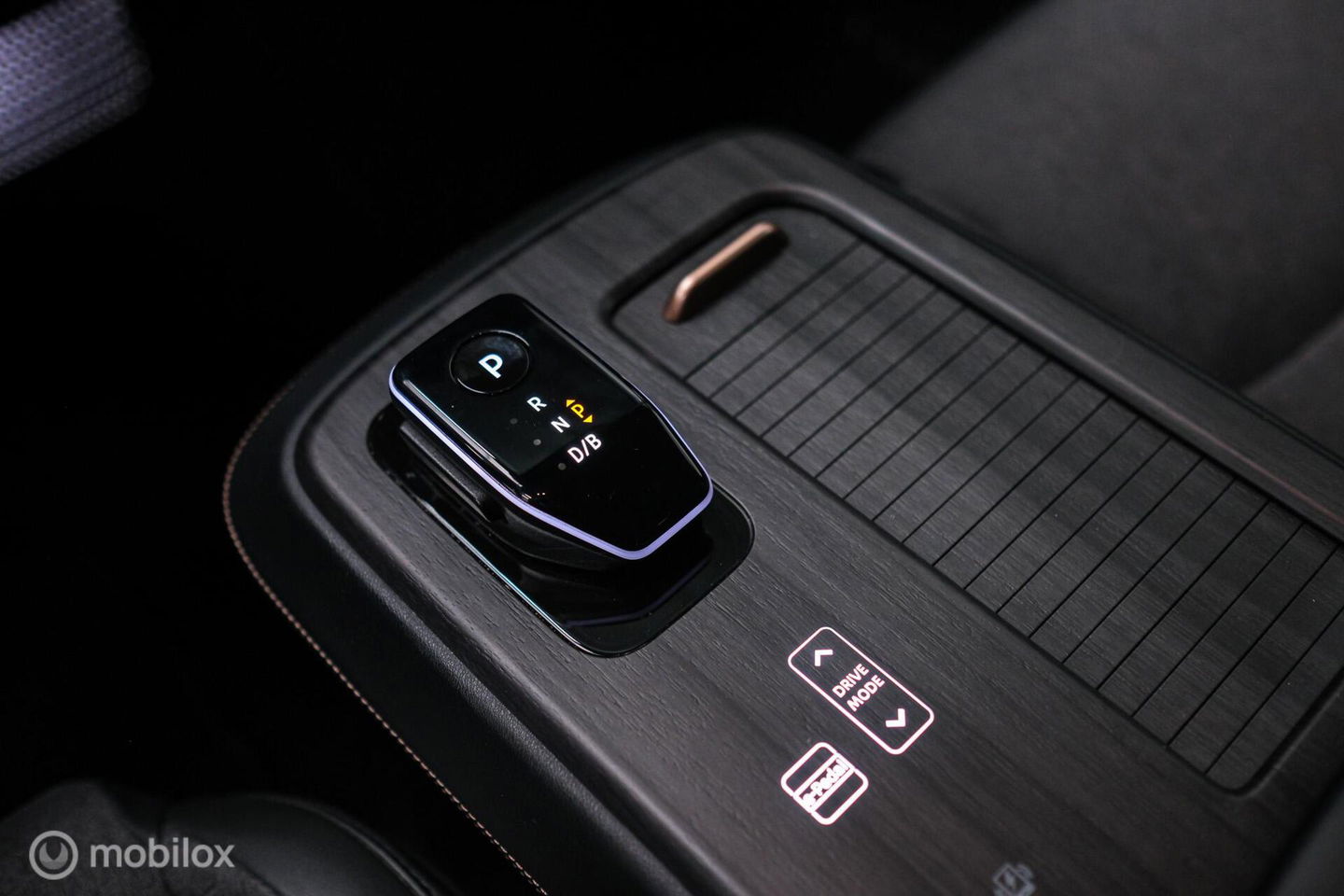 Nissan ARIYA Advance 66 kWh | 360 camera | navigatie | Halfleder | NAP NL auto | Rijklaarprijs | stoelverwarming |