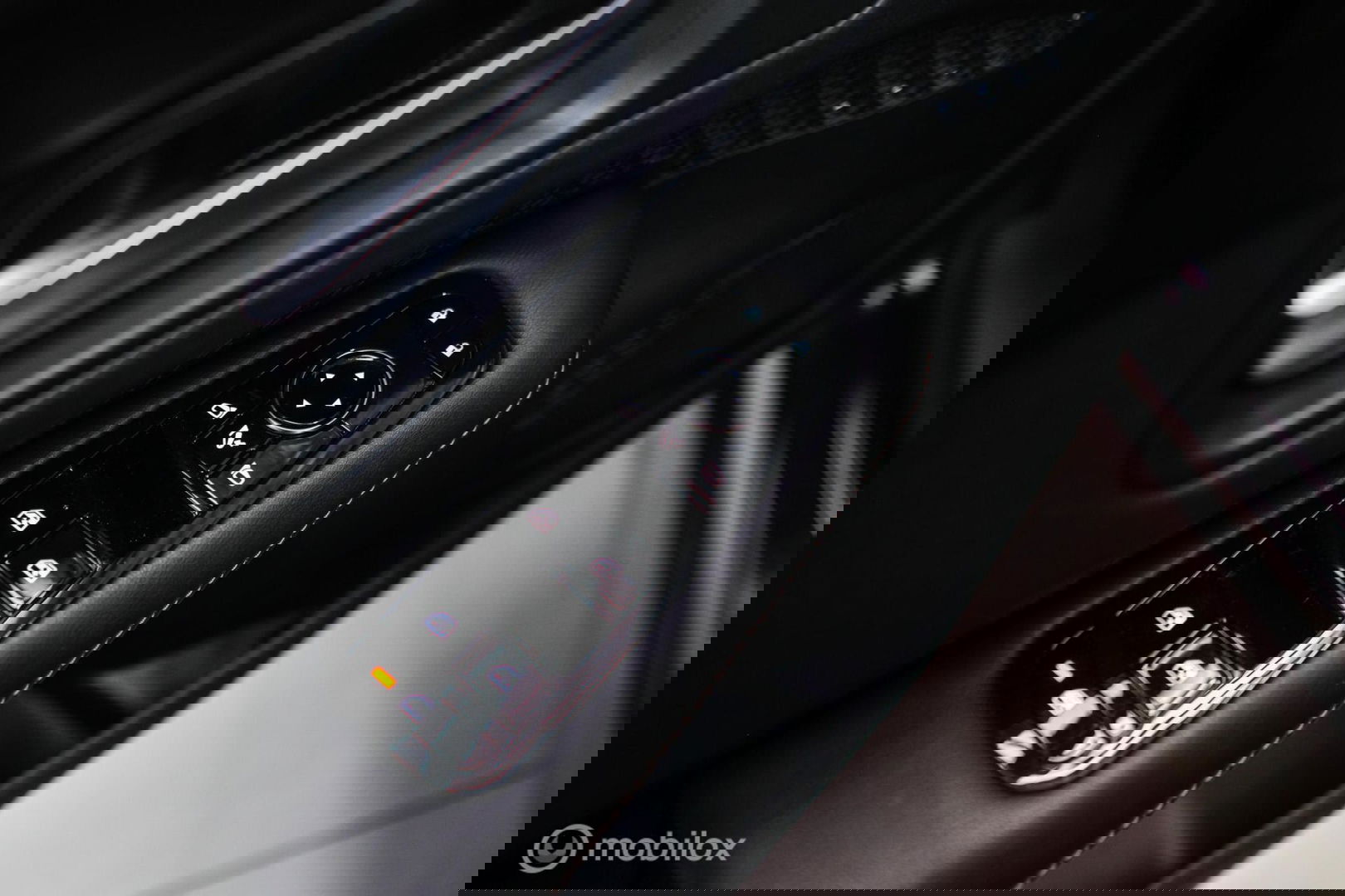 Nissan ARIYA Advance 66 kWh | 360 camera | navigatie | Halfleder | NAP NL auto | Rijklaarprijs | stoelverwarming |