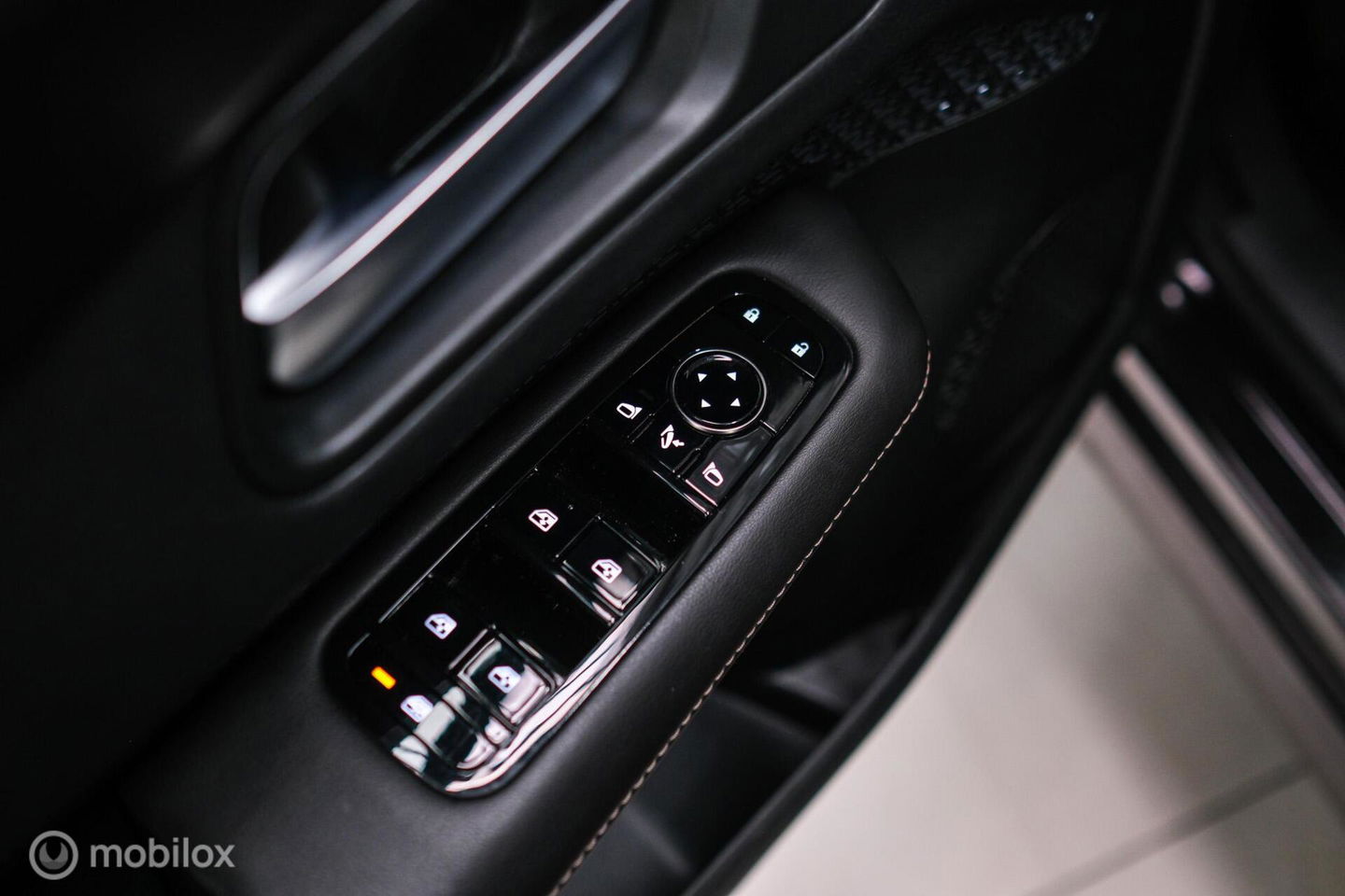 Nissan ARIYA Advance 66 kWh | 360 camera | navigatie | Halfleder | NAP NL auto | Rijklaarprijs | stoelverwarming |