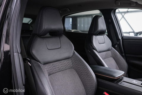 Nissan ARIYA Advance 66 kWh | 360 camera | navigatie | Halfleder | NAP NL auto | Rijklaarprijs | stoelverwarming |