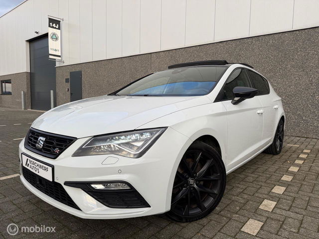 SEAT Leon - 1.5 TSI FR uitvoering | Pano | Xenon | Beats-audio
