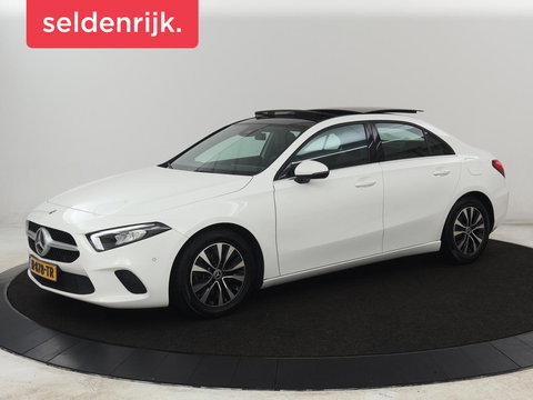Mercedes-Benz A-Klasse 180 Business Solution | Panoramadak | Stoelverwarming | Full LED | Half leder | Widescreen | Navigatie | Park Assist | Cruise control | Camera | Bluetooth | Climate control