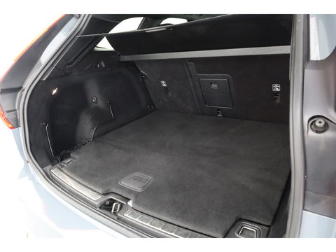 Volvo XC60 2.0 T6 Plug-in hybrid AWD Plus Dark | Trekhaak | Pano | ACC | Blis  | H&K Audio | Sport stoelen | stoel&stuur Verw. |