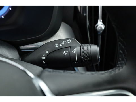 Volvo XC60 2.0 T6 Plug-in hybrid AWD Plus Dark | Trekhaak | Pano | ACC | Blis  | H&K Audio | Sport stoelen | stoel&stuur Verw. |