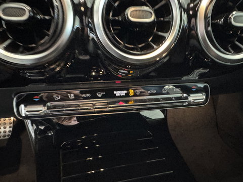 Mercedes-Benz A-Klasse 180 Business Solution AMG Night Upgrade