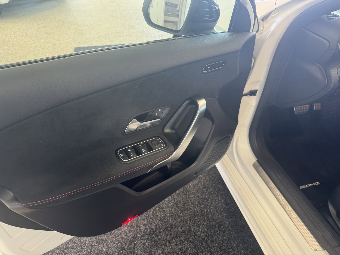 Mercedes-Benz A-Klasse 180 Business Solution AMG Night Upgrade