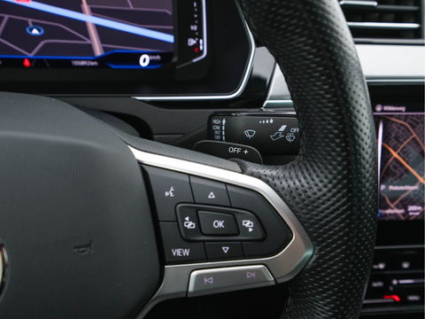 Volkswagen Passat 1.4 TSI GTE Business (Plug-In) (INCL-BTW) Aut. *FULL-LED | DIGI-COCKPIT | ADAPTIVE-CRUISE | NAVI-FULLMAP | KEYLESS | DAB+ | COMFORT-SEATS | SHIFTPADDLES | PRIVACY-GLASS | PDC | CAMERA | CARPLAY | 17''ALU*