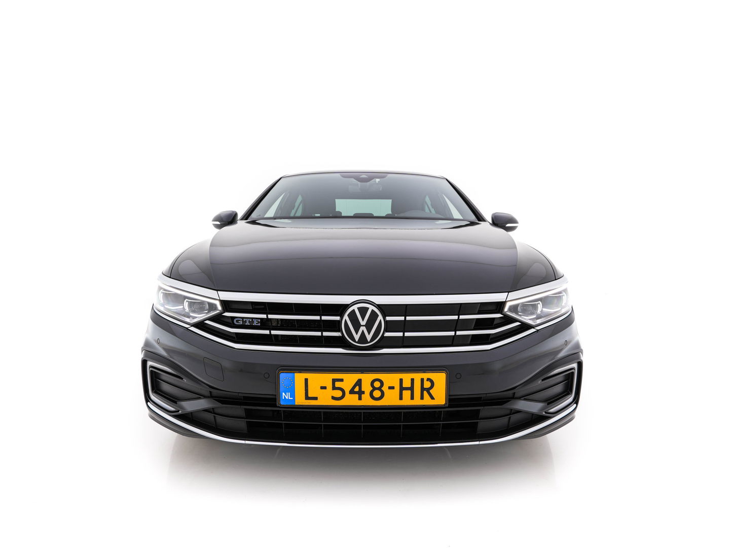 Volkswagen Passat 1.4 TSI GTE Business (Plug-In) (INCL-BTW) Aut. *FULL-LED | DIGI-COCKPIT | ADAPTIVE-CRUISE | NAVI-FULLMAP | KEYLESS | DAB+ | COMFORT-SEATS | SHIFTPADDLES | PRIVACY-GLASS | PDC | CAMERA | CARPLAY | 17''ALU*