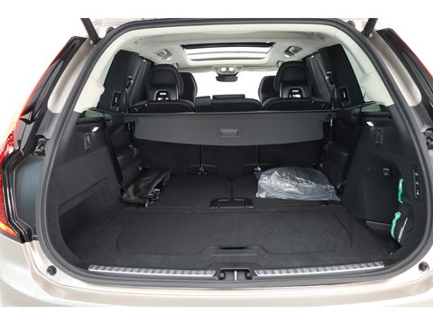 Volvo XC90 2.0 T8 Plug-in hybrid AWD Ultra Dark | Full Option | Luchtvering | B&W  audio | Massage | Pano | HUD | Stoelventilatie | 22'' |