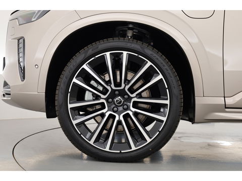 Volvo XC90 2.0 T8 Plug-in hybrid AWD Ultra Dark | Full Option | Luchtvering | B&W  audio | Massage | Pano | HUD | Stoelventilatie | 22'' |