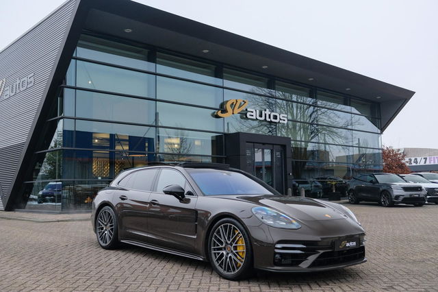 Porsche Panamera - Sport Turismo 4.0 V8 Turbo S 700pk E-Hybrid Panoramadak Keramisch Luchtvering 4-wielsturing NLauto 1e eigenaar!