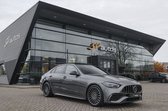 Mercedes-Benz C-Klasse - C300 AMG 258pk Panoramadak Burmester 3d Digital light Distronic+ Stuurassistent 360 camera 19" LMV