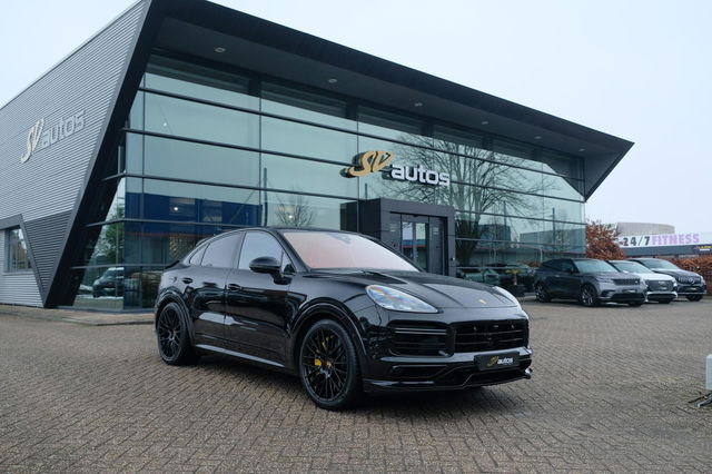 Porsche Cayenne - Coupé 4.0 V8 Turbo S 680pk E-Hybrid Panoramadak Keramisch *BTW* Massage Trekhaak Stoelkoeling Luchtvering
