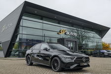Mercedes-Benz A-Klasse - A250e AMG 218pk Hybrid Panoramadak Night pakket Widescreen Sfeerverlichting 19" LMV NLauto