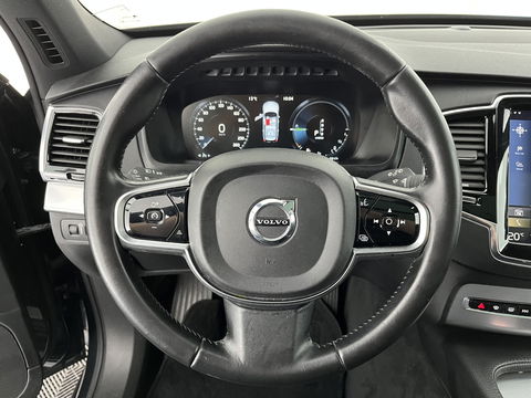 Volvo XC90 2.0 T8 Twin Engine AWD Inscription [ 7-Pers. ] (INCL-BTW) Aut. *PANO | HEAD-UP | LUXURY-LEATHER | FULL-LED | DIGI-COCKPIT | NAVI-FULLMAP | CARPLAY | ECC | HEATED-COMFORTSEATS | LANE-ASSIST | PDC | TOWBAR | 19"ALU*