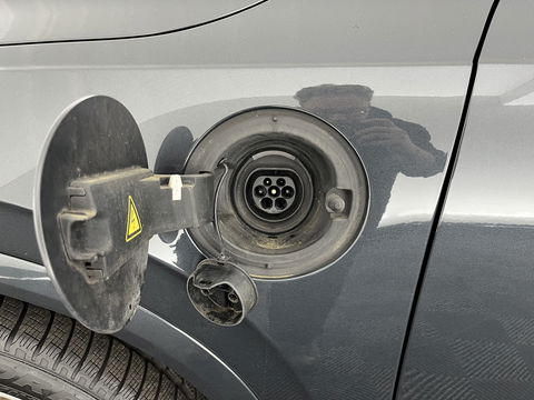 Volvo XC90 2.0 T8 Twin Engine AWD Inscription [ 7-Pers. ] (INCL-BTW) Aut. *PANO | HEAD-UP | LUXURY-LEATHER | FULL-LED | DIGI-COCKPIT | NAVI-FULLMAP | CARPLAY | ECC | HEATED-COMFORTSEATS | LANE-ASSIST | PDC | TOWBAR | 19"ALU*