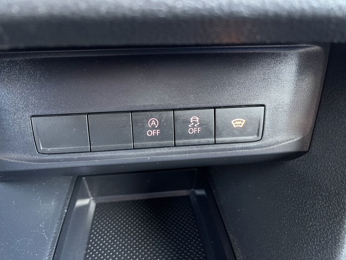 Volkswagen Caddy 2.0 TDI 102pk L2H1 BMT Maxi Comfortline / Flexmo ingerichte laadruimte met omvormer ! / vaste prijs rijklaar € 13.950 ex btw / lease vanaf € 235 / euro 6 / bpm vrij / airco / cruise