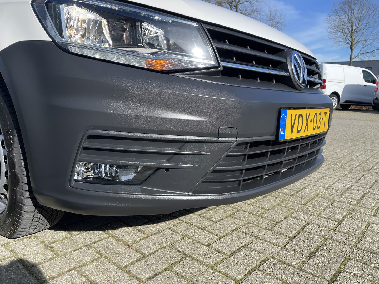 Volkswagen Caddy 2.0 TDI 102pk L2H1 BMT Maxi Comfortline / Flexmo ingerichte laadruimte met omvormer ! / vaste prijs rijklaar € 13.950 ex btw / lease vanaf € 235 / euro 6 / bpm vrij / airco / cruise