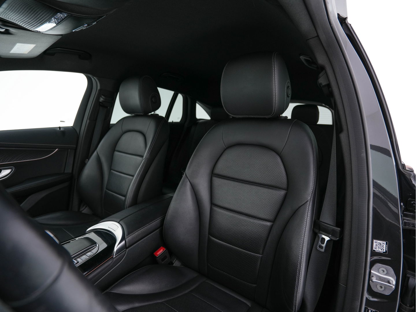 Mercedes-Benz EQC 400 4MATIC Business Solution Luxury 80 kWh {SOH-89%} (INCL.BTW) Aut.*LEATHER | FULL-LED | DISTRONIC | BLINDSPOT | HEATED-COMFORTSEATS | DIGI-WIDESCREEN | DAB+ | KEYLESS | AMBIENTLIGHT | NAVI-FULLMAP | ECC | PRIVACY-GLASS | PDC | 20''ALU*