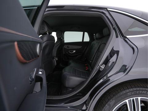 Mercedes-Benz EQC 400 4MATIC Business Solution Luxury 80 kWh {SOH-89%} (INCL.BTW) Aut.*LEATHER | FULL-LED | DISTRONIC | BLINDSPOT | HEATED-COMFORTSEATS | DIGI-WIDESCREEN | DAB+ | KEYLESS | AMBIENTLIGHT | NAVI-FULLMAP | ECC | PRIVACY-GLASS | PDC | 20''ALU*