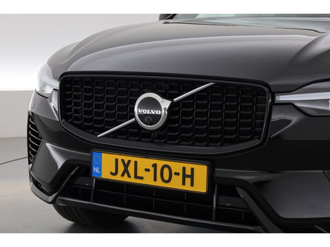 Volvo XC60 2.0 T6 Plug-in hybrid AWD Plus Dark | Trekhaak | Pano | Blis | ACC | 360 Camera | H&K Audio | Mem Stoelen |