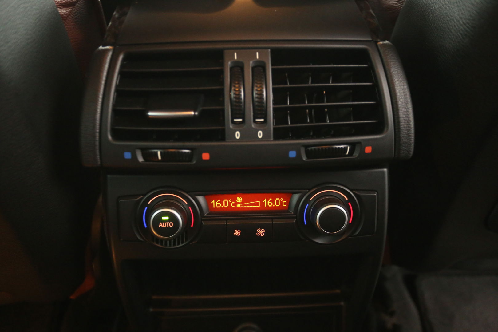 BMW X6 xDrive50i High Executive 408PK | V8 | Camera | Memory | HuD | Cruise | Navi | Stoelverw.