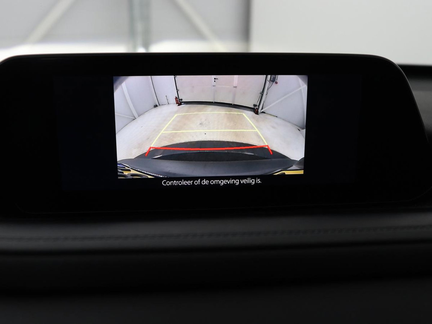 Mazda CX-30 2.0 e-SkyActiv-X M Hybrid Comfort | Stoelverwarming | Head-Up | Camera | Carplay | Adaptive cruise | Navigatie | Stuurverwarming | 18'' | Keyless | Full LED | Climate control