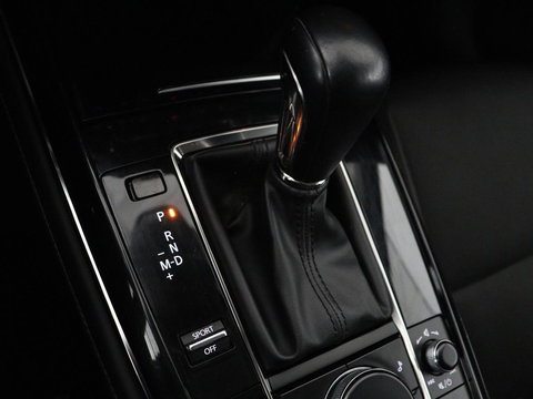 Mazda CX-30 2.0 e-SkyActiv-X M Hybrid Comfort | Stoelverwarming | Head-Up | Camera | Carplay | Adaptive cruise | Navigatie | Stuurverwarming | 18'' | Keyless | Full LED | Climate control