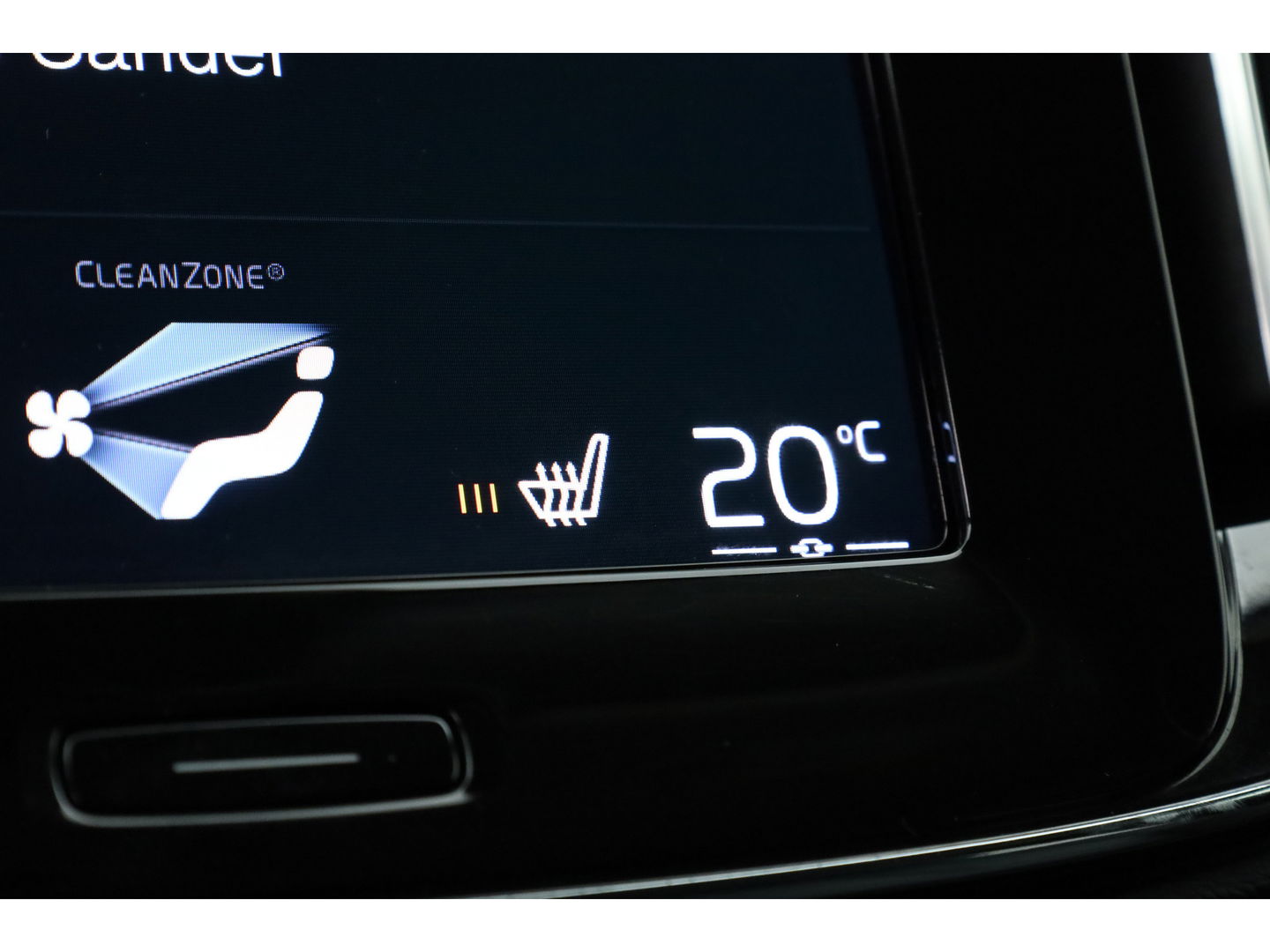 Volvo XC40 1.5 T5 Plug-in hybrid Plus Bright | Facelift | Trekhaak | Leer | Adap. Cruise | H&K Audio | Blis |